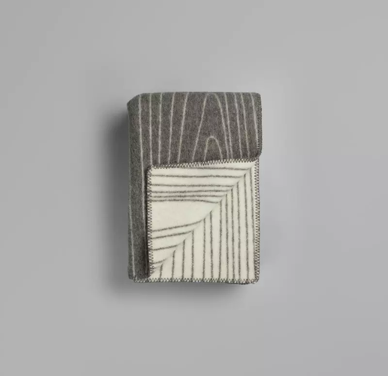 Røros Tweed Pledd SKOG Grå/natur