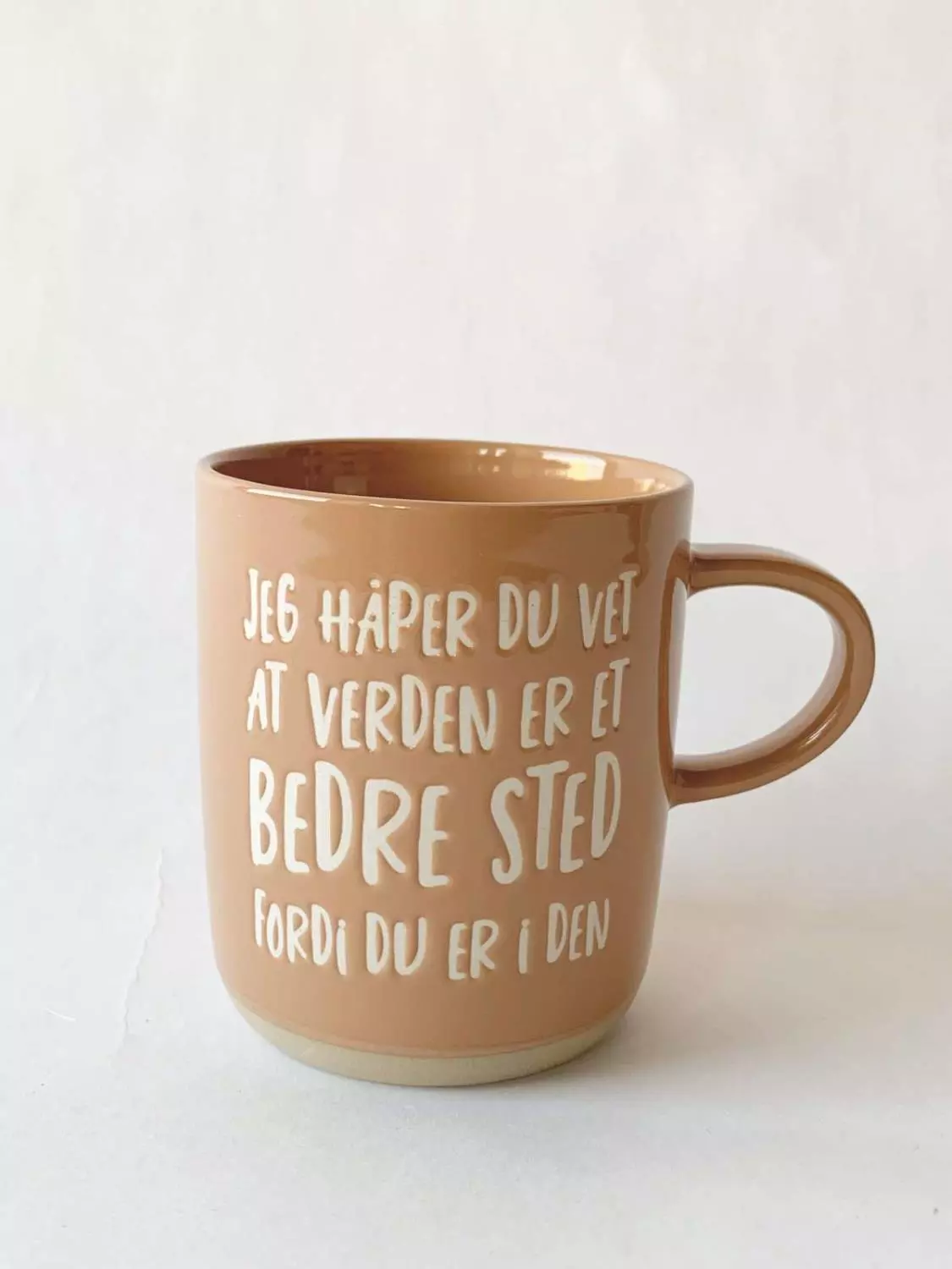 Krus h 9,5 cm "Verden et bedre sted"