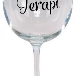 BC Vinglass m /tekst Du kaller det kanskje jentekveld jeg kaller det terapi