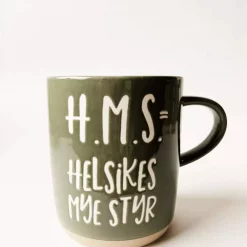 Krus h  "H.M.S Helsikes mye stryr"