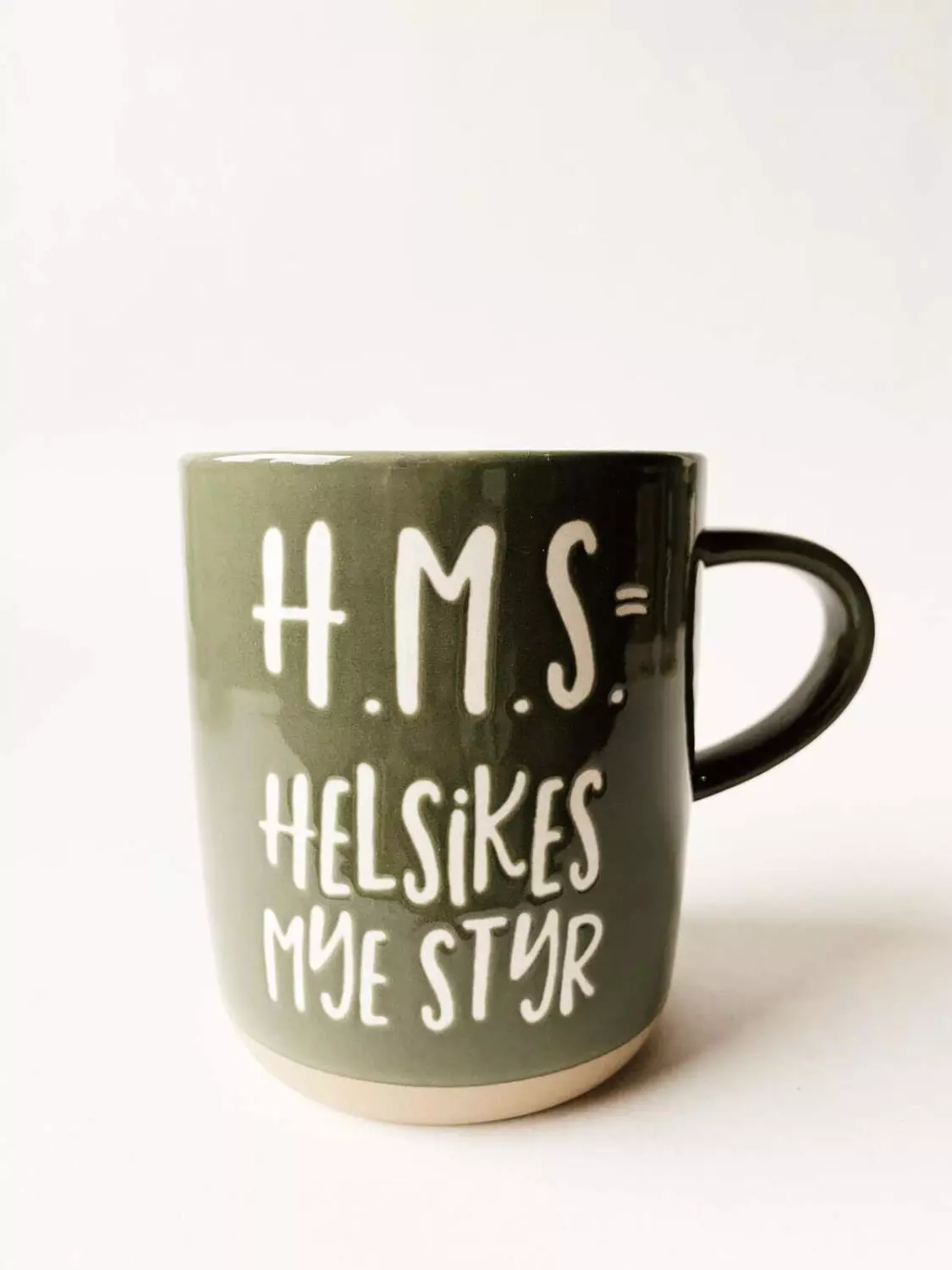 Krus h "H.M.S Helsikes mye stryr"
