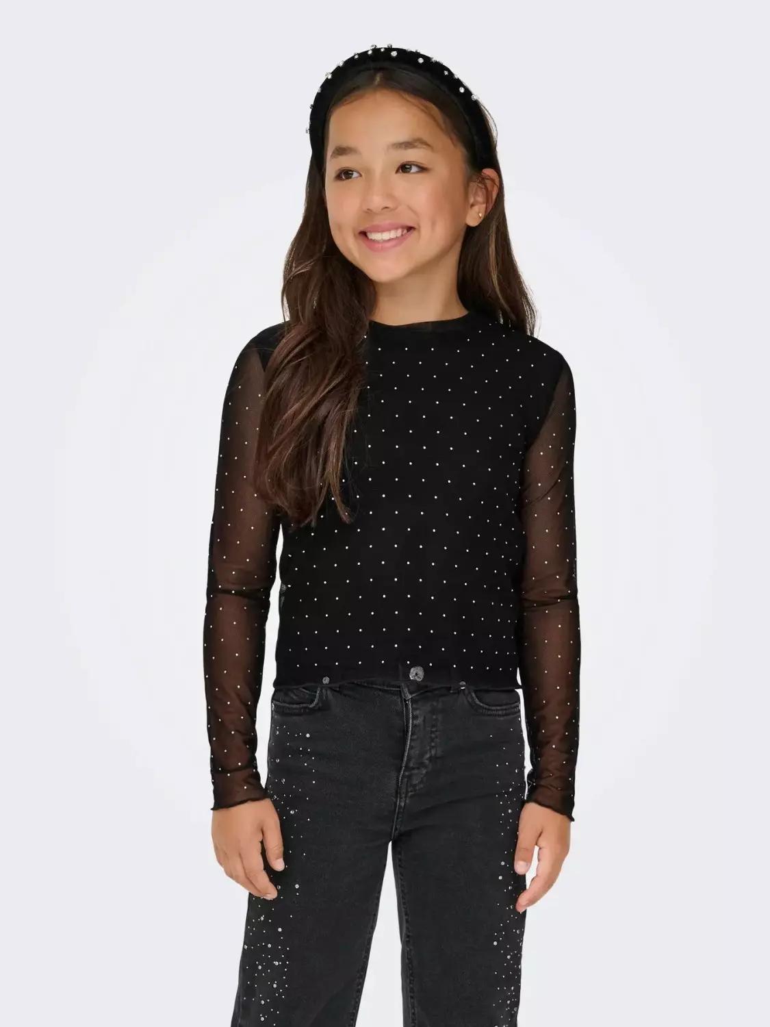 Jada Rinestone, Black