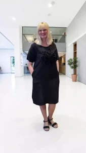 Valentina`s lin kjole, black