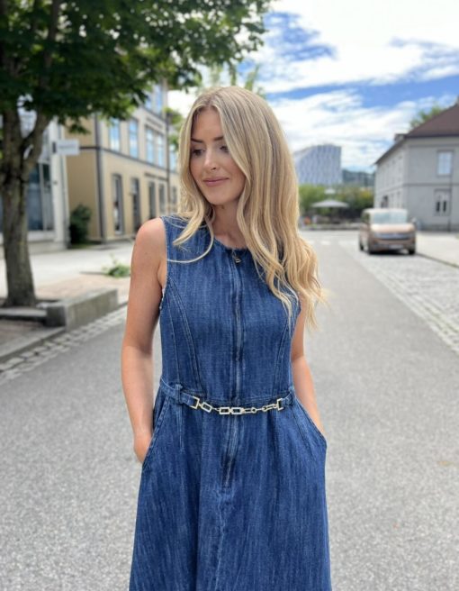 Honey denim dress