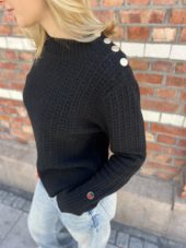 Garmia sweater black