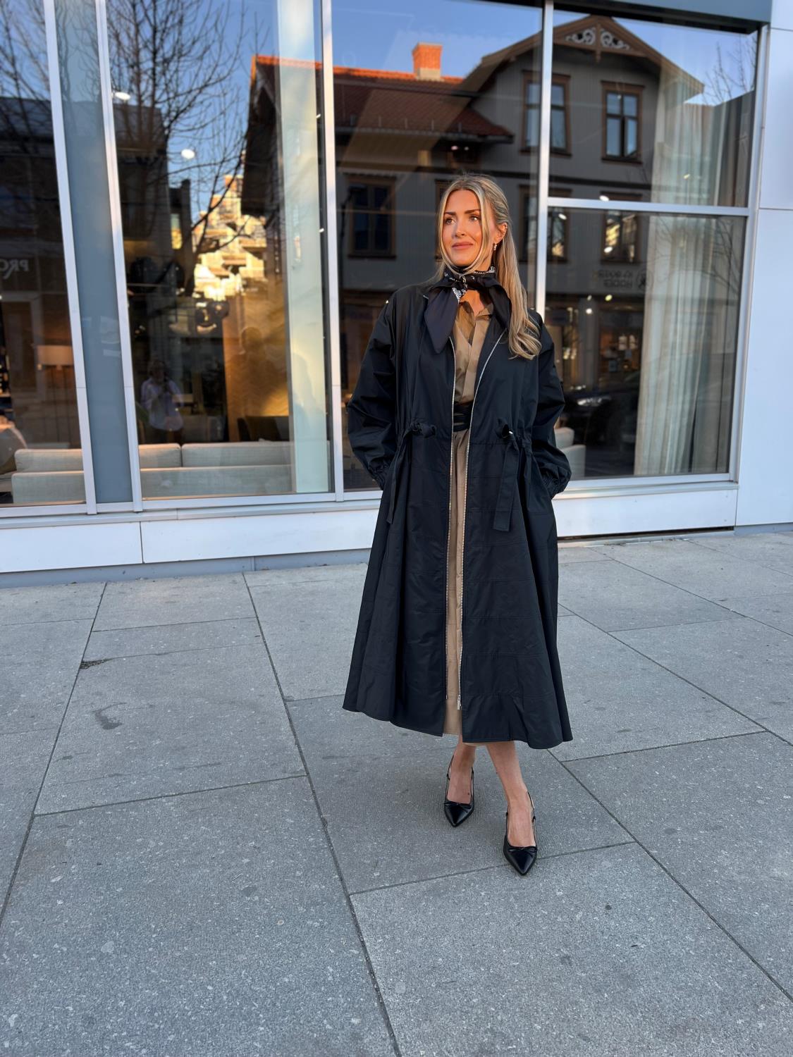 Coat black