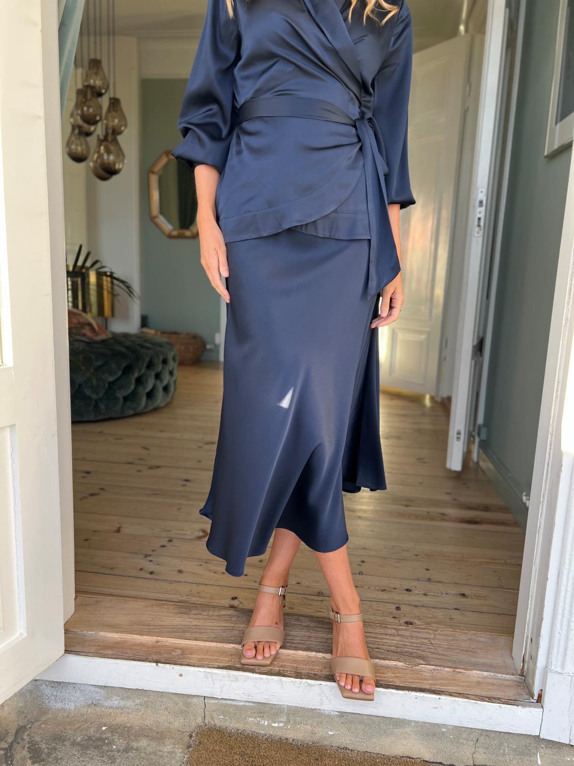Ady skirt cut on bias optical