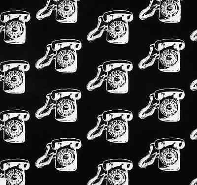 Retro telefoner på sort,  bit 0,5 m