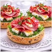 Rundstykke med Italiensk salami og brie