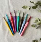 Mauds heklenål-sett – 8 størrelser