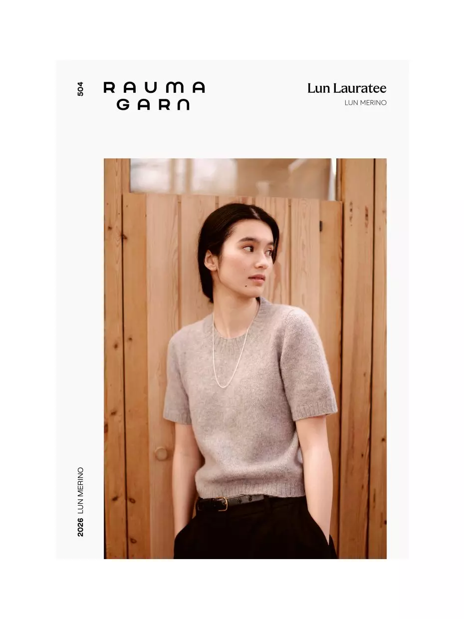 Lun Laura Tee