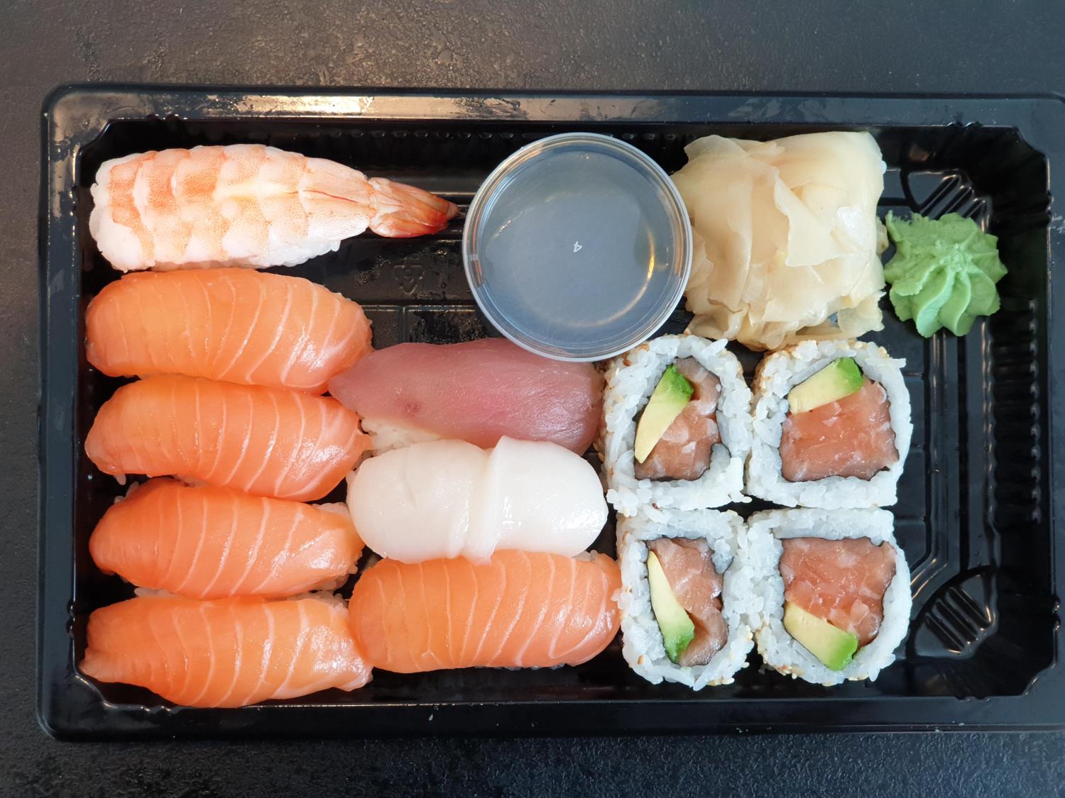 1.SUSHI LITEN