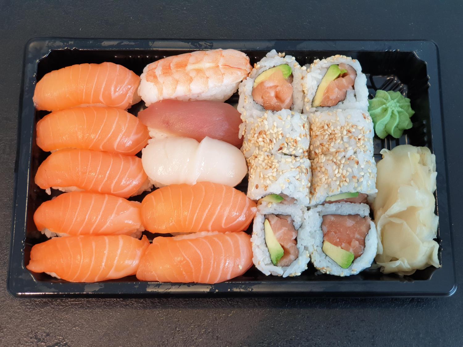 3.SUSHI STOR