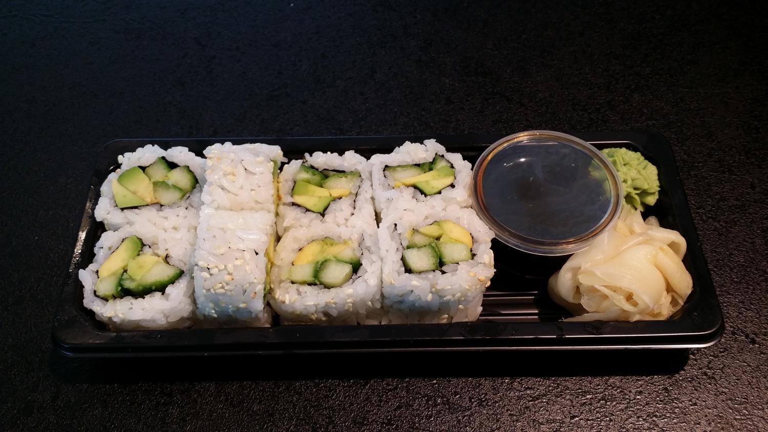 12.VEGETAR MAKI/med avocado og agurk