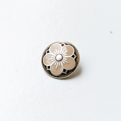 Kofteknapp - Blomst 18 mm - Beige