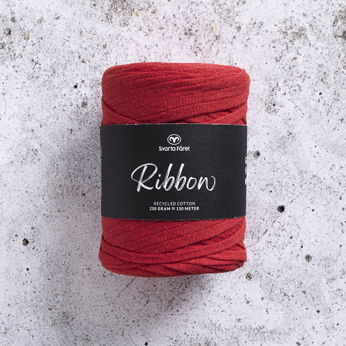 Svarta Fåret Ribbon 429045 Commie red