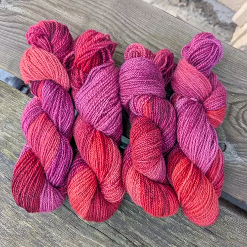 Håndfarga - Rauma Finull (50 gram) - Hydrangea Kardinal