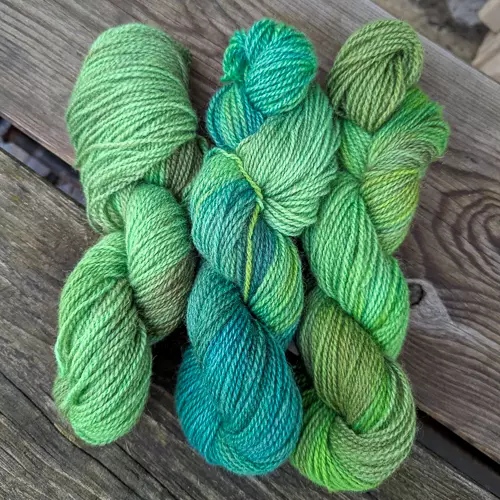 Håndfarga - Hillesvåg Ask (50 gram) - Regnskog