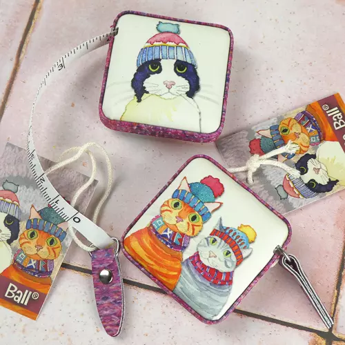 Emma Ball - målebånd - Cats in hats