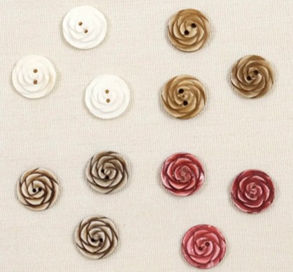 Knapp Blomst håndskåret i horn 15mm