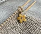 Maskemarkør Blomst gul Aune Design