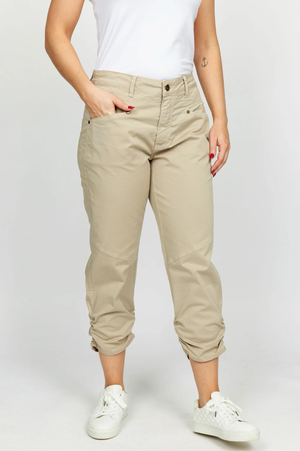 2biz Tess Capri