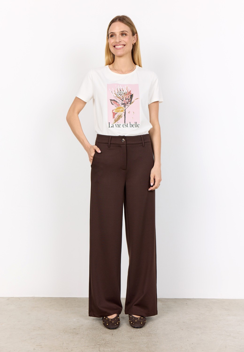 Soya Daniela 9, Brun