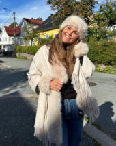NN Ull/Cashmere sjal med fuskepels