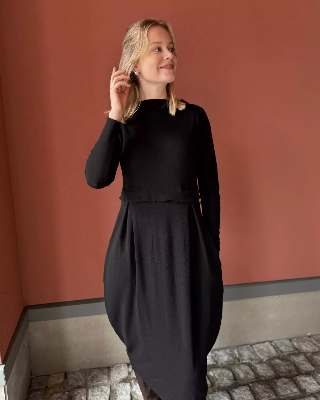 Dress Long Wipleats & High Neck - Black