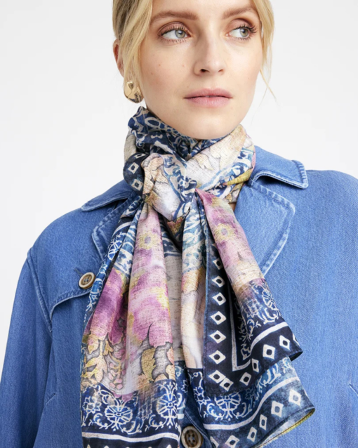 Joory printed silkscarf