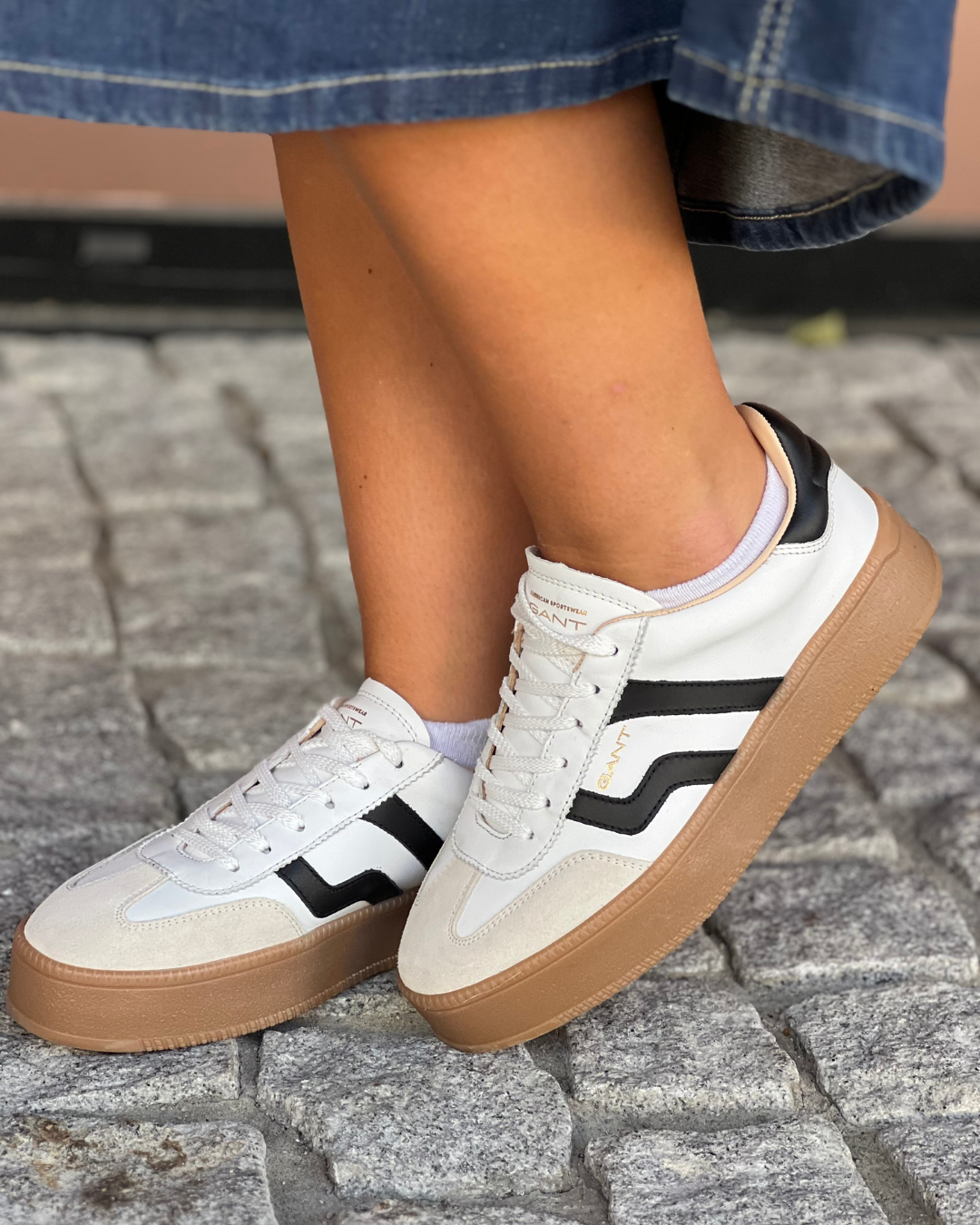 Cuzmani - White/Black