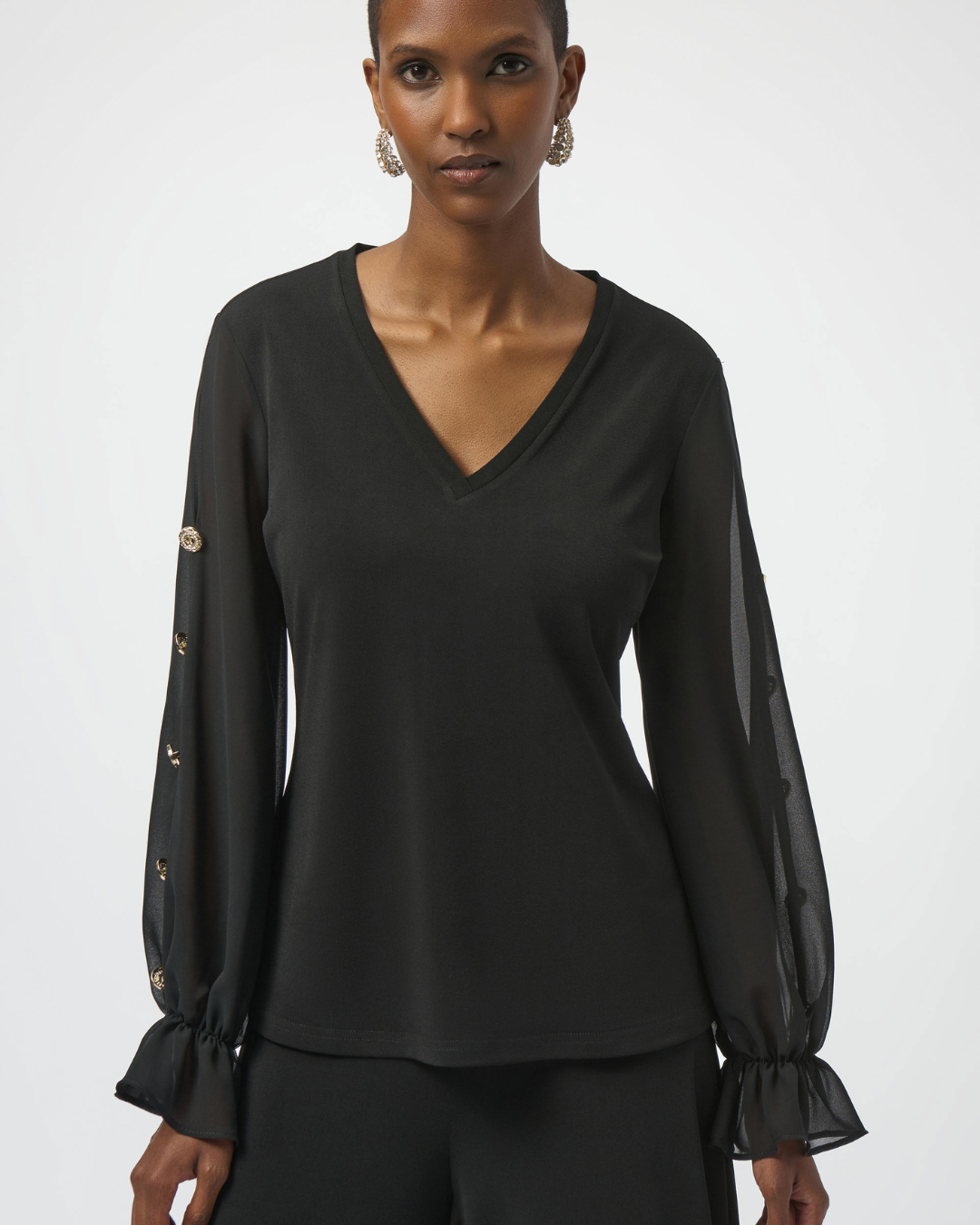 Chic V-neck Pullover