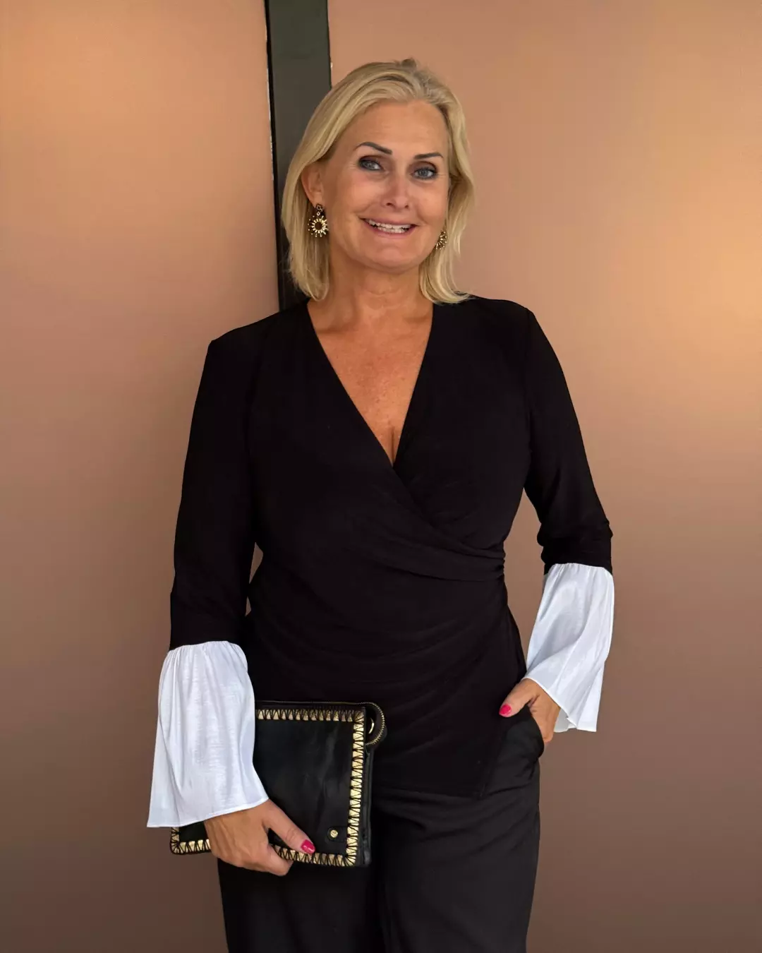 V-neck Ruched Pullover