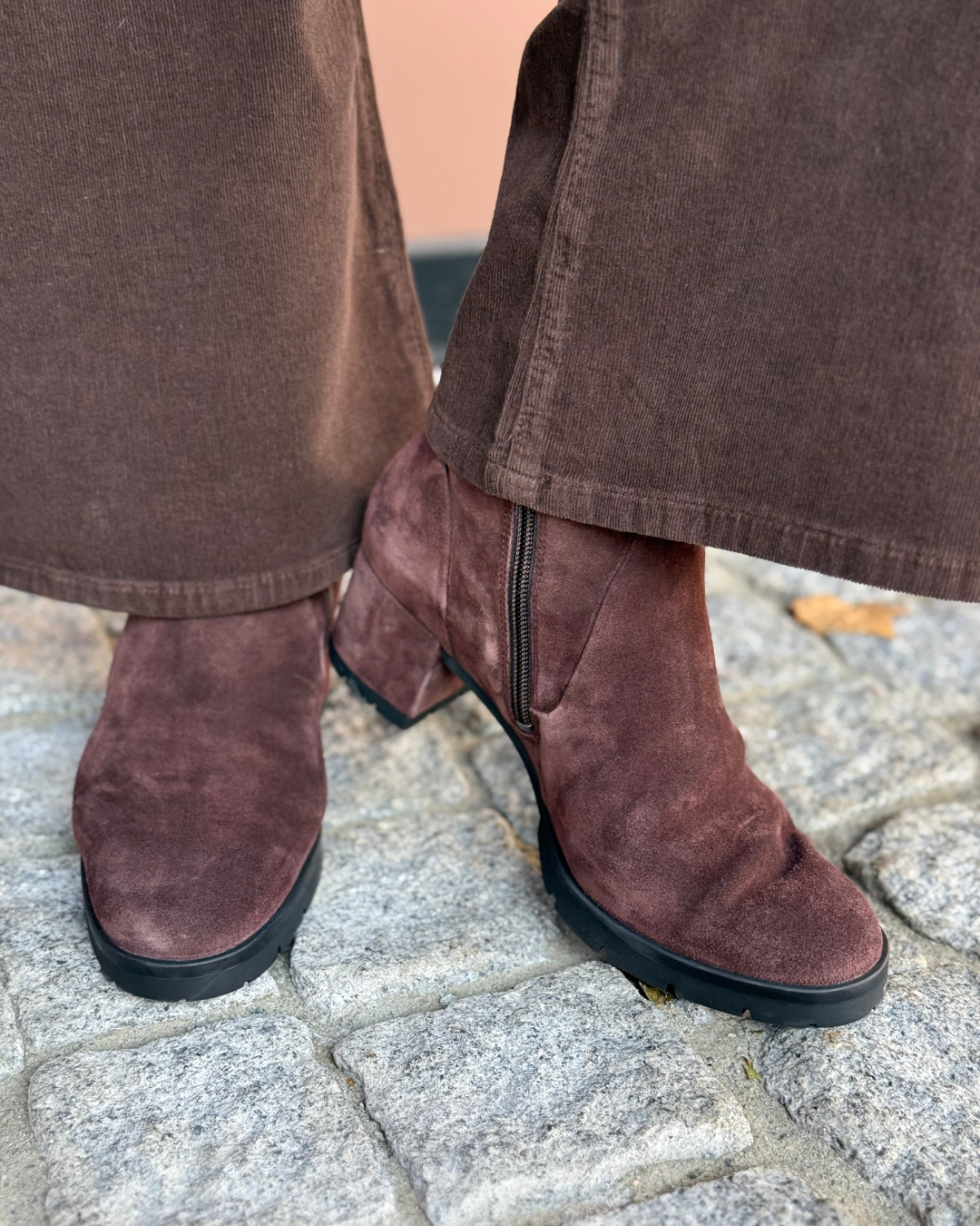 Daydream Booties - Chocplum