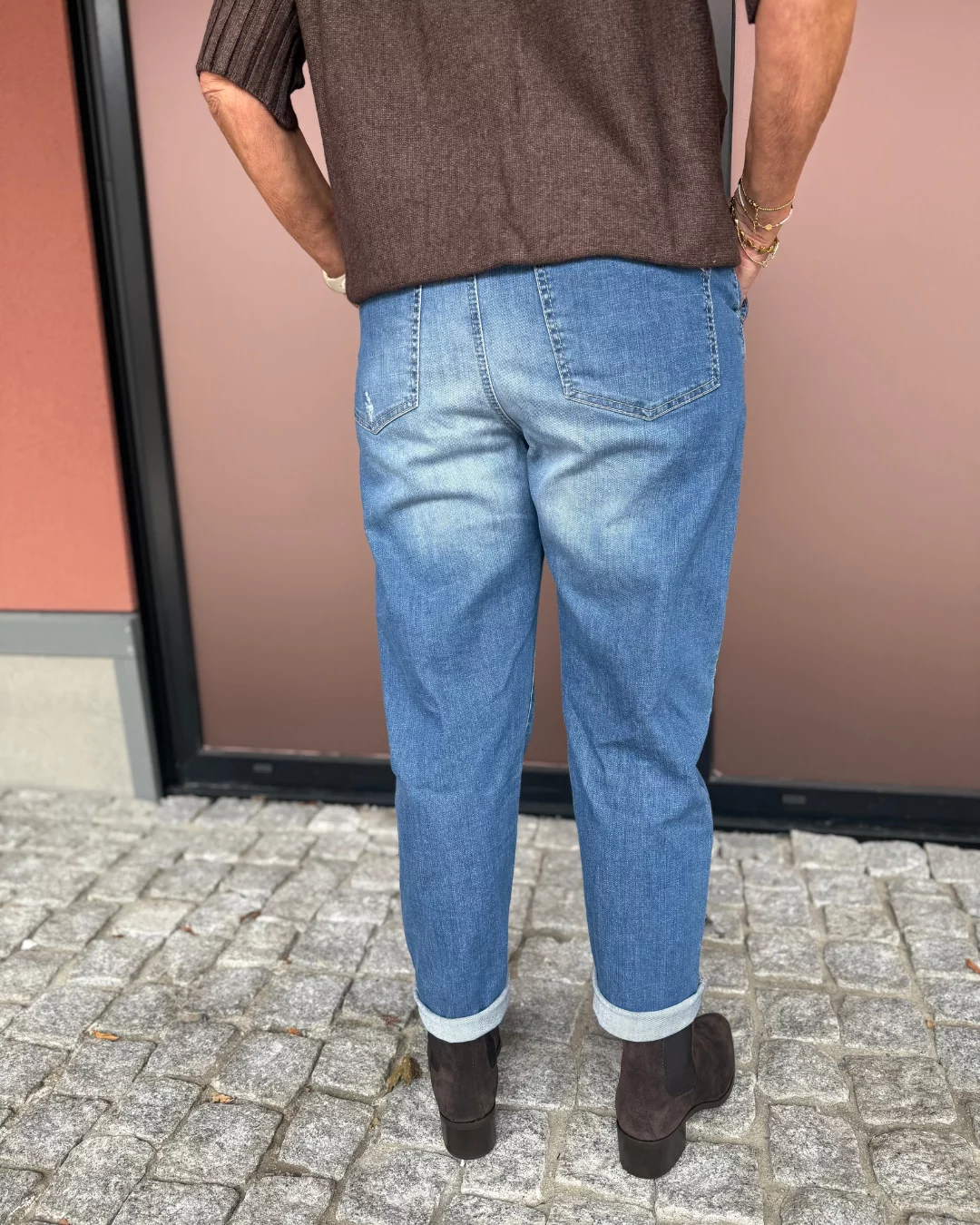 gallery-2109-for-P3HBBQ2W65