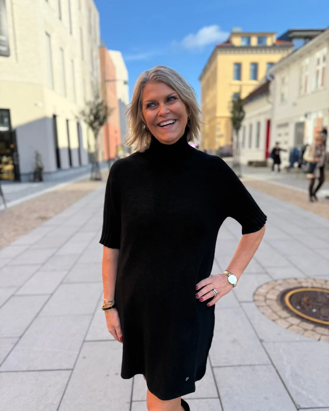 gallery-2145-for-M49778993