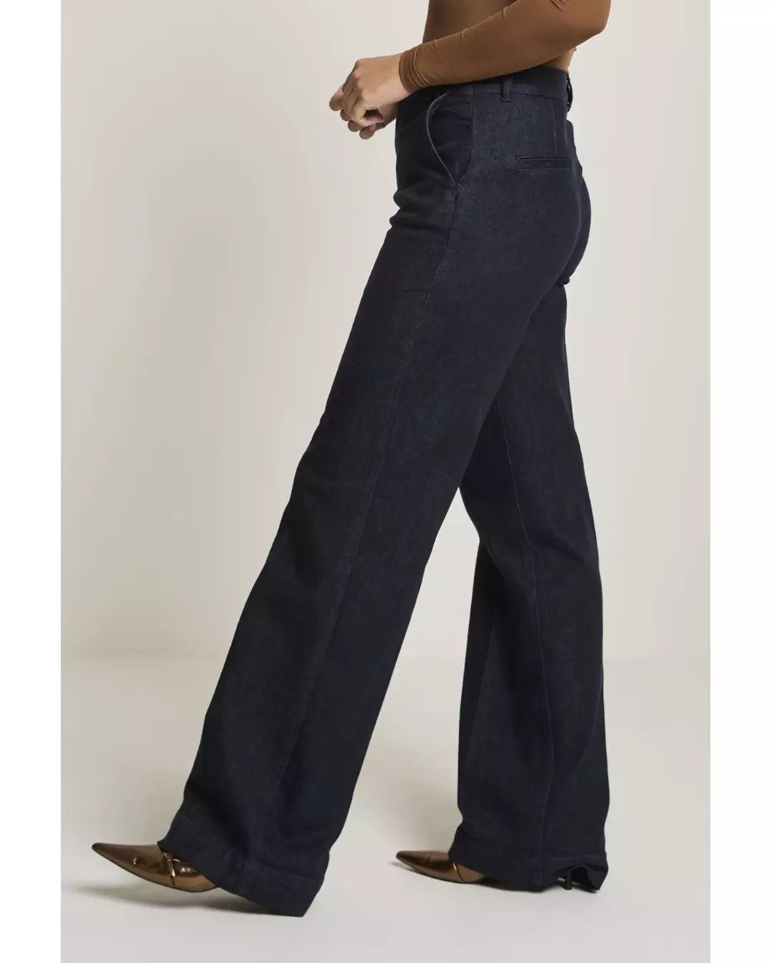 gallery-2204-for-212365-D185