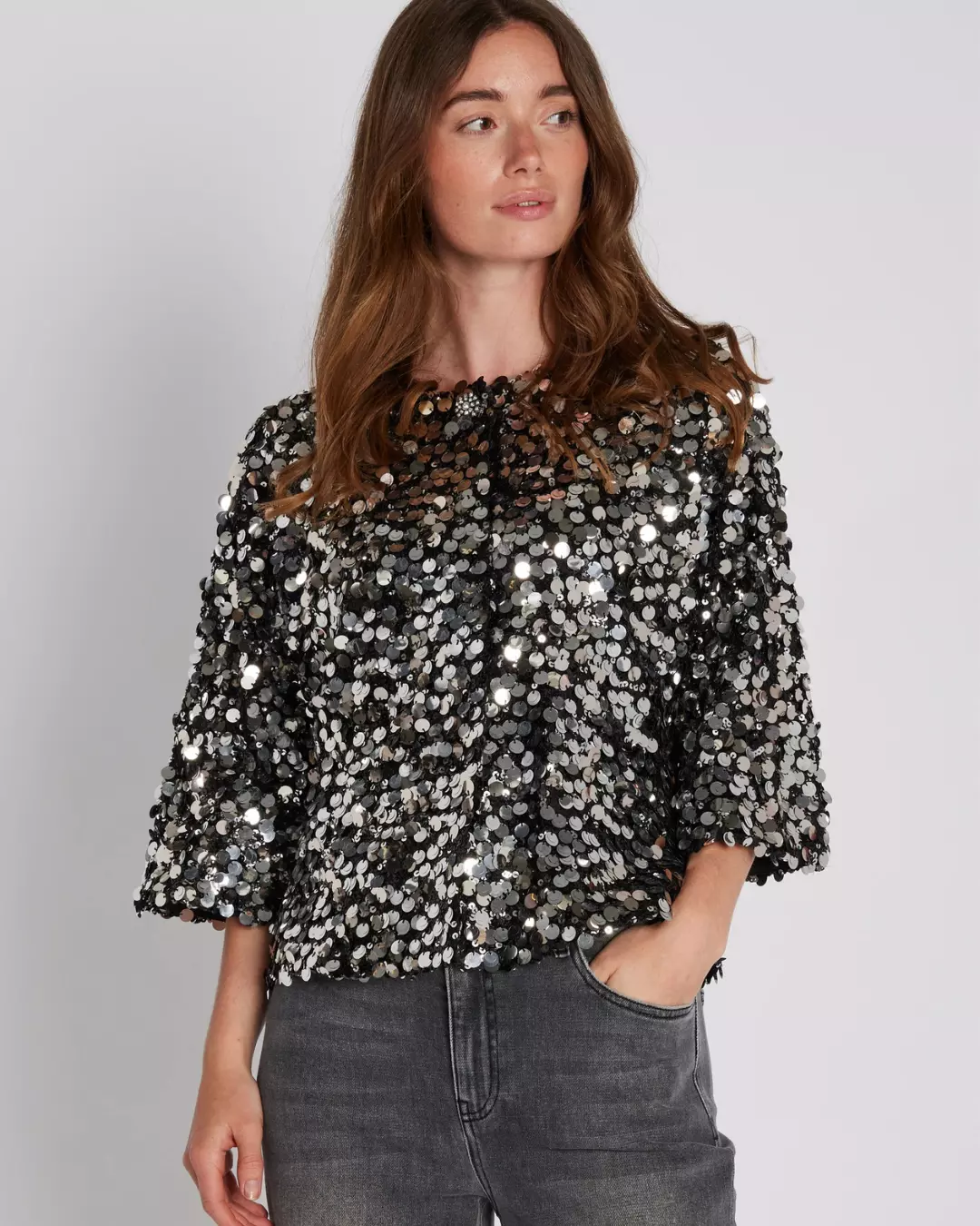 Castle Cape - Black/Silver