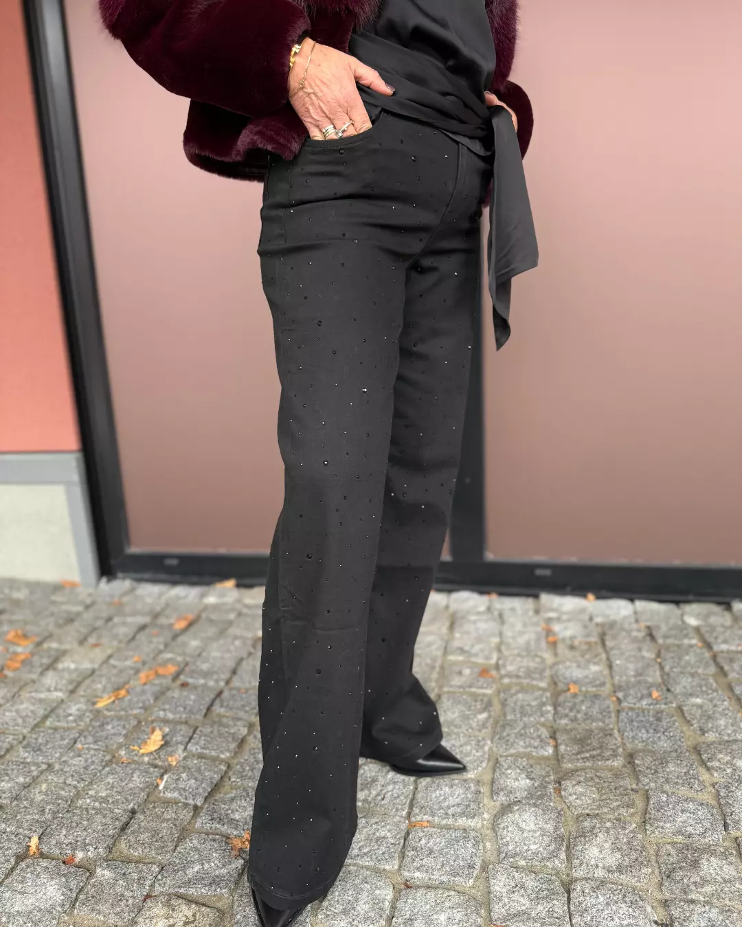 Jeans W/Studs - Black