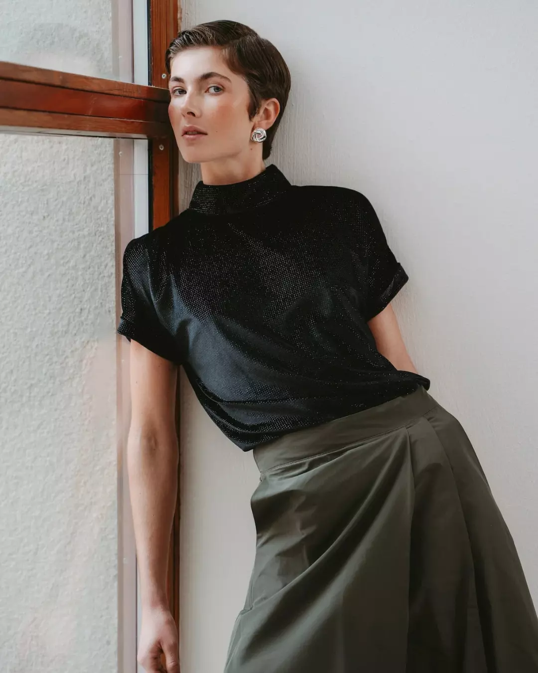 Ryan Velvet Top - Black Shiny