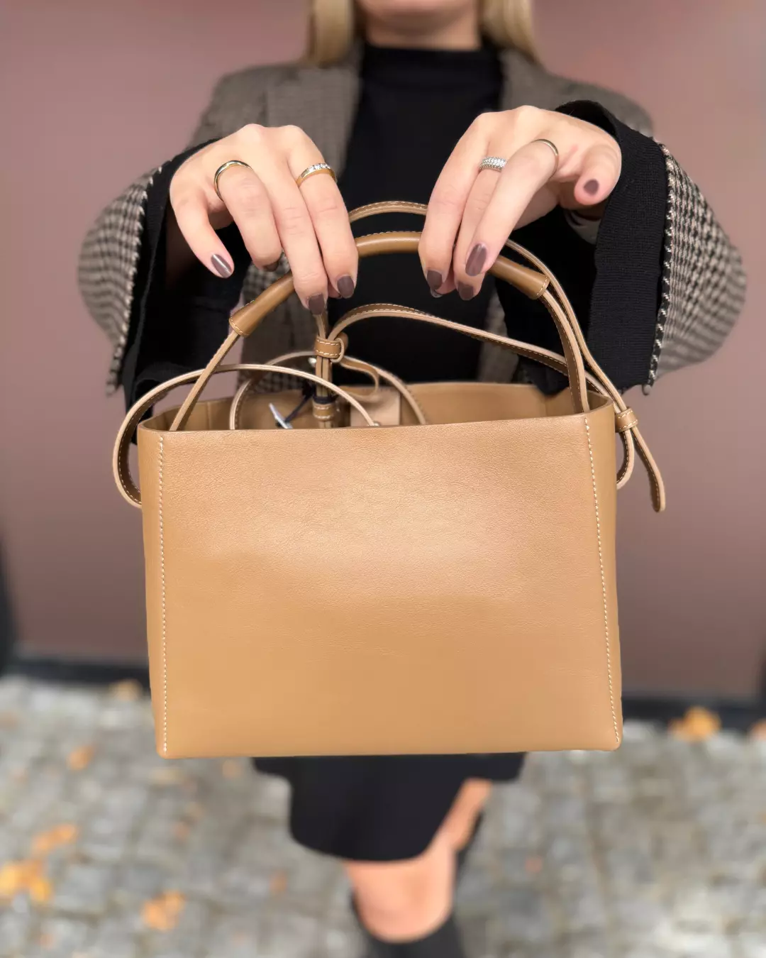 gallery-2227-for-2201124401