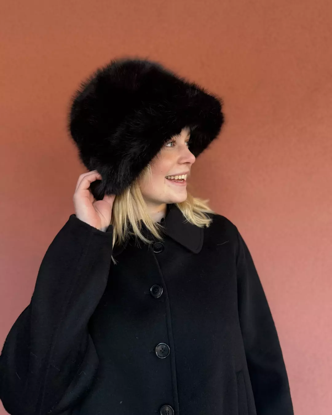 Aurora fuskepels hatt - Sort