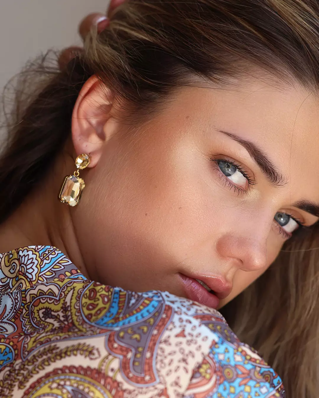 CØ Celeste øredobber - Greige