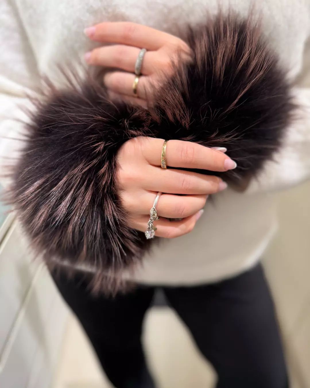 MP Armcuffs - B-Tone Bordeaux