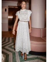 Astrid Skirtv Chantilly Lace