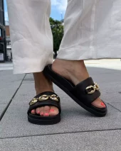 Sandals w/Chain - Black