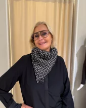 Radenicki-F Scarf 90x90 - Black/Offwhite