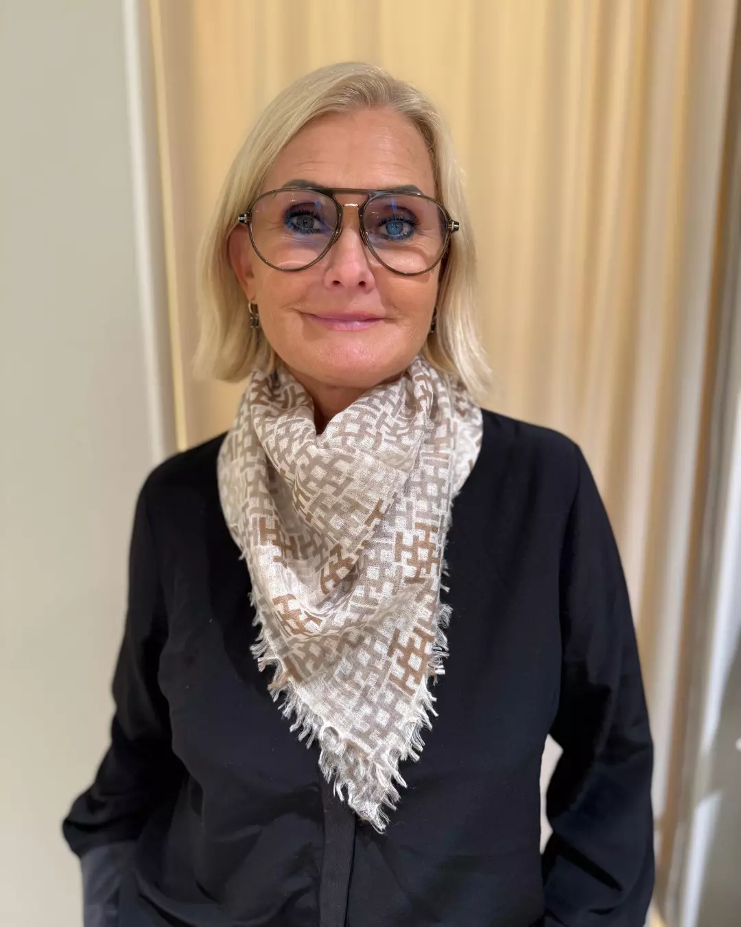 Alikinicki-F Scarf 90x90 - Beige