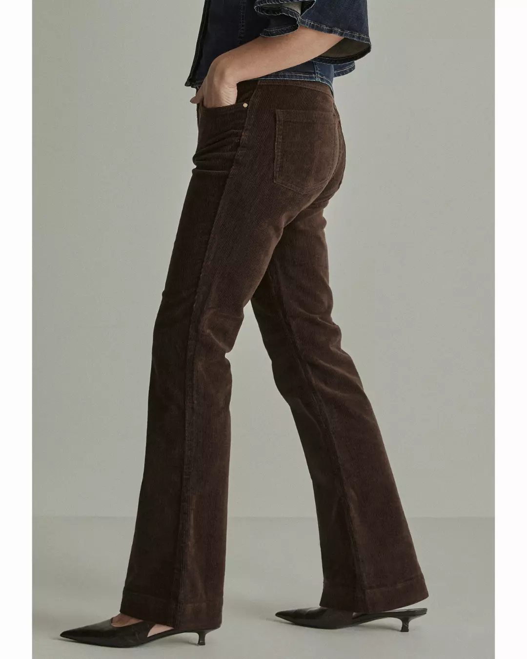 Jade Vintage Corduroy - Deep Brown