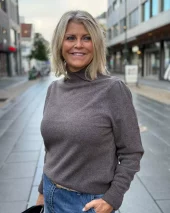 Lea LS Collar Top - Taupe